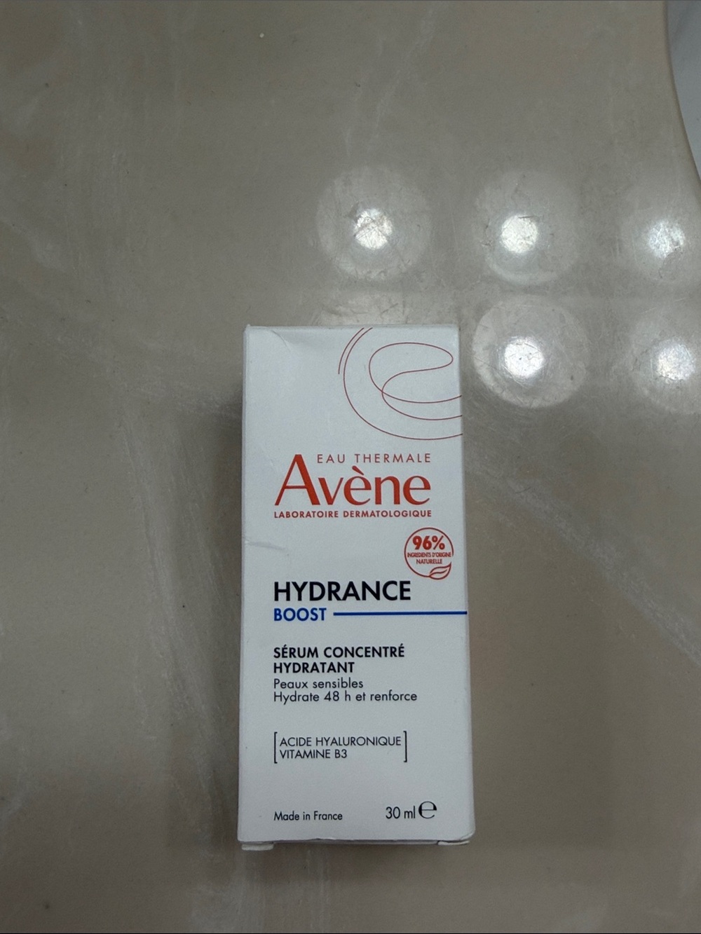 Avène Hydrance Boost Hydrating Serum - White